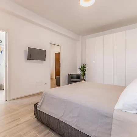 Apartament Domus Urbe Piramide Rzym