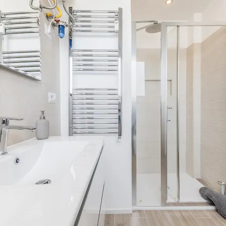 Apartament Domus Urbe Piramide