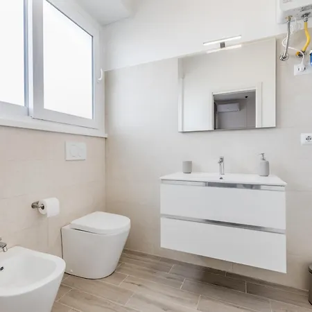Apartment Domus Urbe Piramide